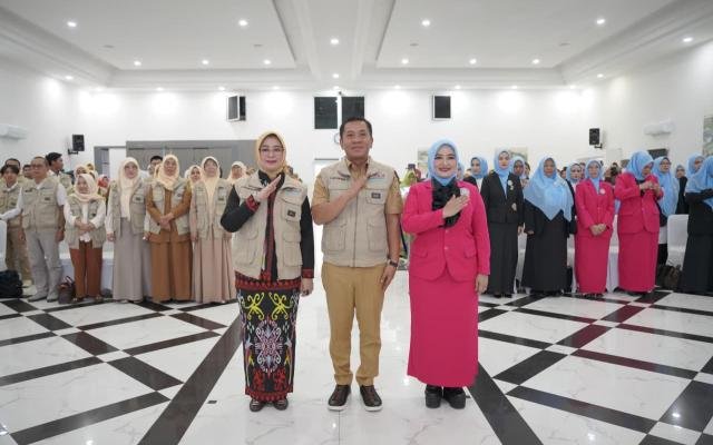 Bupati Aep Kukuhkan Sejumlah Organisasi Wanita, Dorong Peran Perempuan dalam Pembangunan Karawang