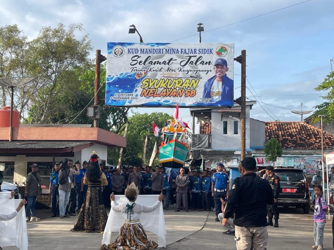 Ribuan Warga Saksikan Ruat Laut Blanakan, Simbol Syukur dan Persatuan