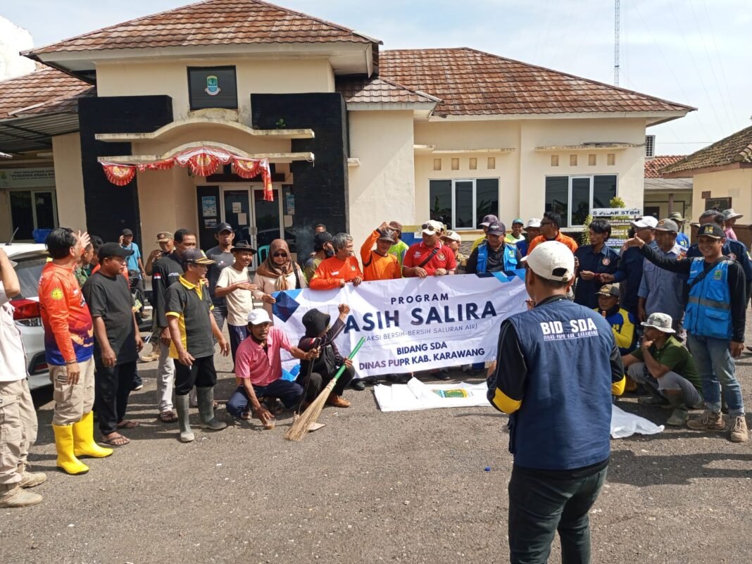 Gotong Royong Karang Taruna Bersihkan Banteng Ompong dari Sampah Liar