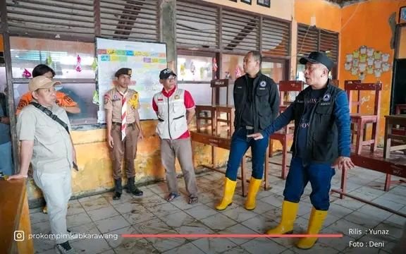 Bupati Aep Gerak Cepat Atasi Banjir Rob, Sekolah di Tempuran Masuk Prioritas Renovasi