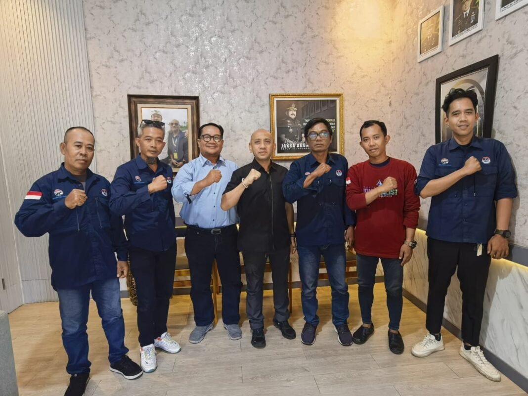 Perkuat Kemitraan Kelembagaan, IWO Indonesia Karawang Audiensi dengan Kejari