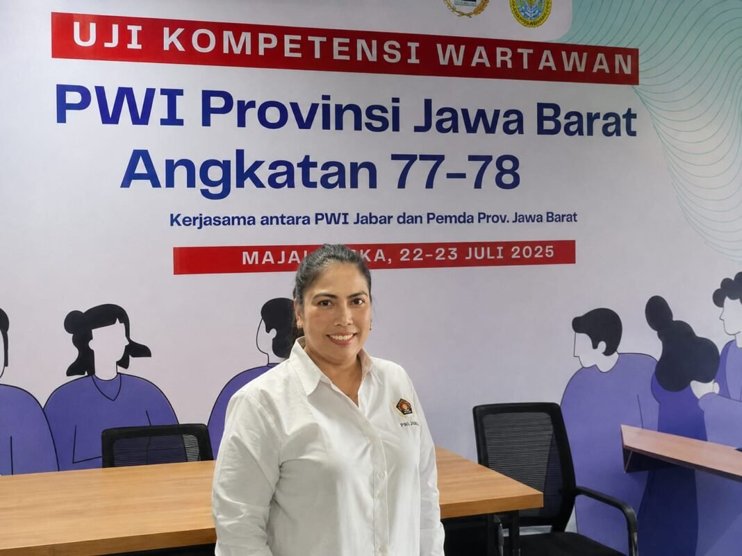 Nina Melani Paradewi Resmi Kompeten UKW Utama PWI Jawa Barat