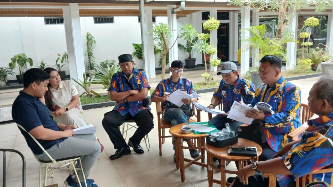 Paw Kades Ciruluk Diduga Mangkir dari Panggilan Kejari, Dugaan Penyimpangan Keuangan Desa Diselidiki