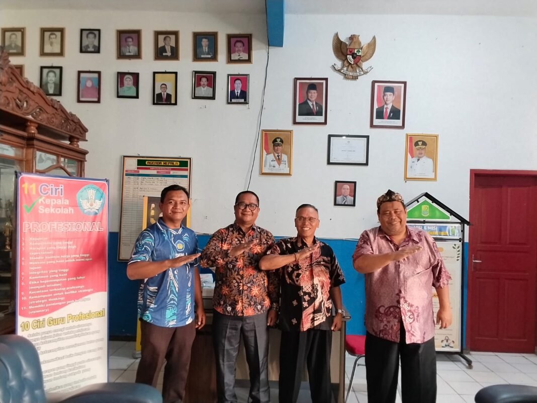 GOKAR Dorong Kolaborasi dengan SMPN 1 Karawang Timur, CSR untuk Dukung Kemajuan Pendidikan
