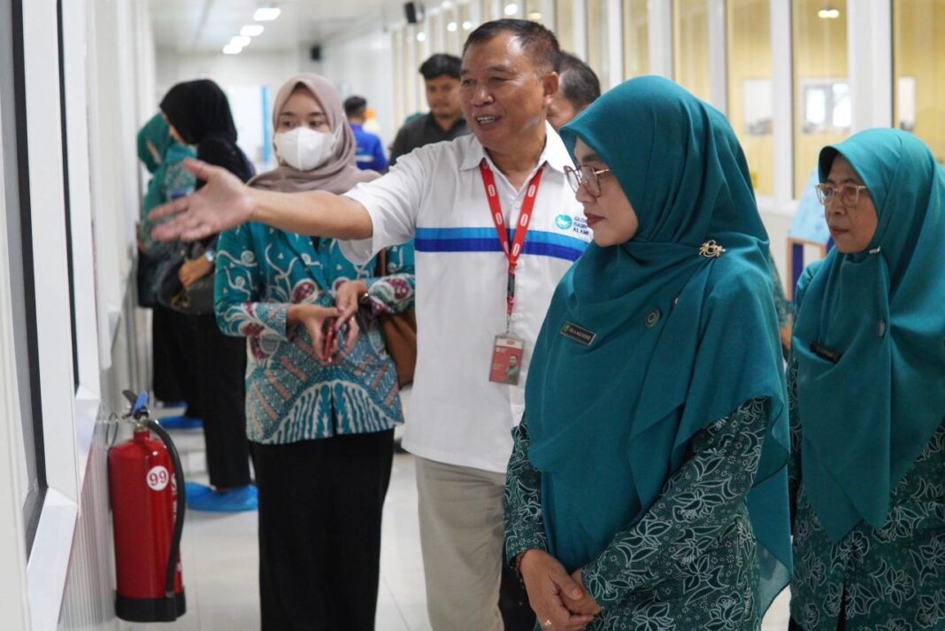 Wakil Ketua TP PKK Subang Kunjungi Global Dairi Alami Hitungan
