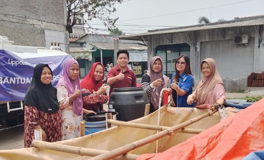 GAMKI Bekasi Salurkan 5.000 Liter Air Bersih Warga Sindangmulya